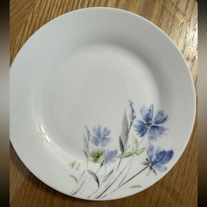 Tabletops Gallery "Wildflower" 8 Salad Dessert Plates 7 1/2" Excellent Condition